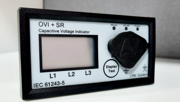نشانه گر ولتاژ خازنی