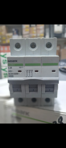 فیوز مینیاتوری سه فاز نوارک