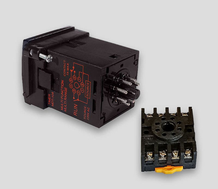 تایمر دیجیتال ۸ پایه سوکتی DT104 میکرومکس ۴۸ * ۴۸