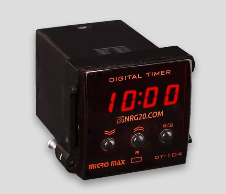 تایمر دیجیتال ۸ پایه سوکتی DT104 میکرومکس ۴۸ * ۴۸