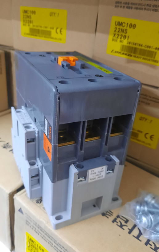 کنتاکتور UMC 100Aهیوندا