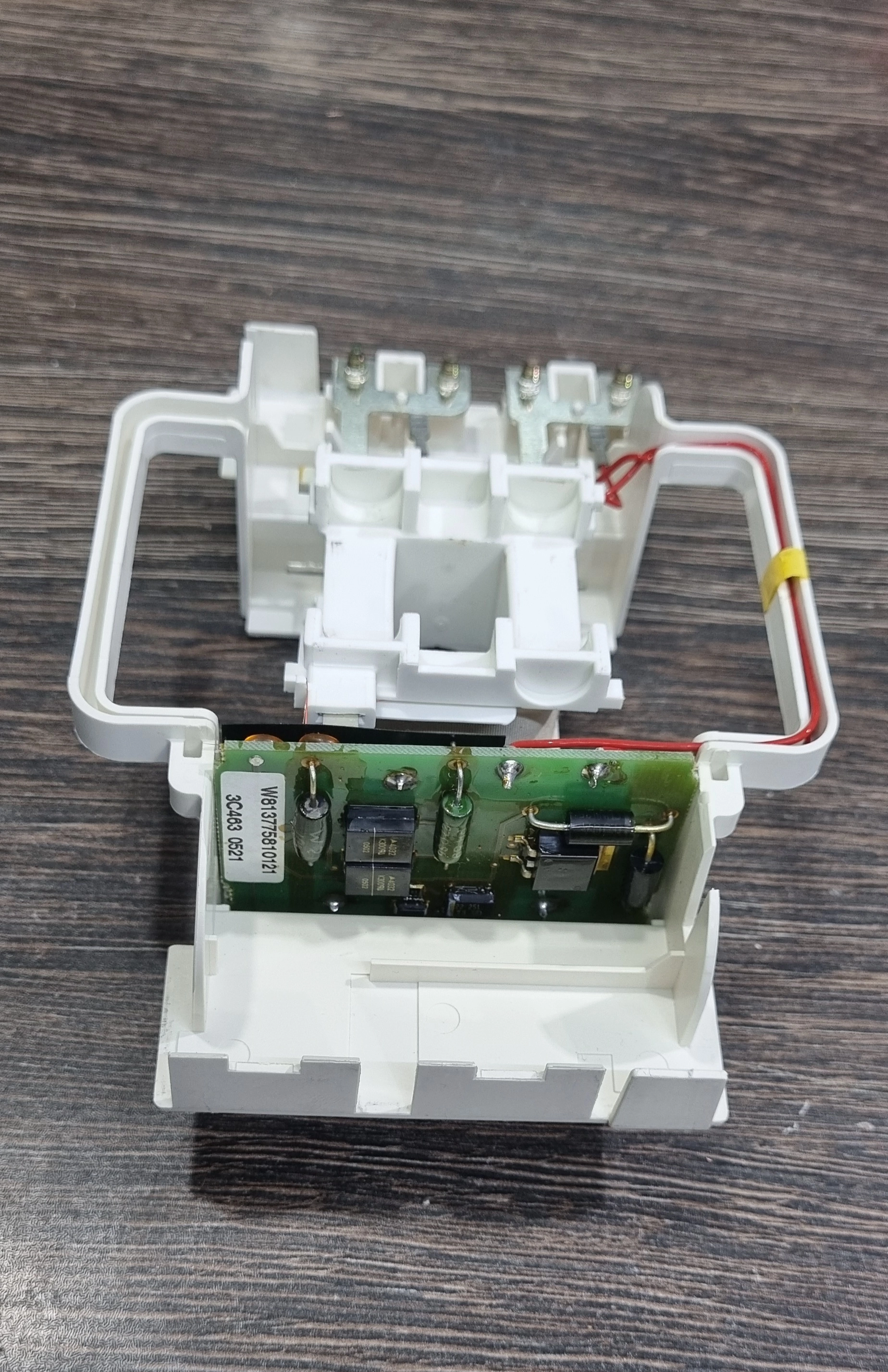 بوبین کنتاکتور D150 اشنایدر